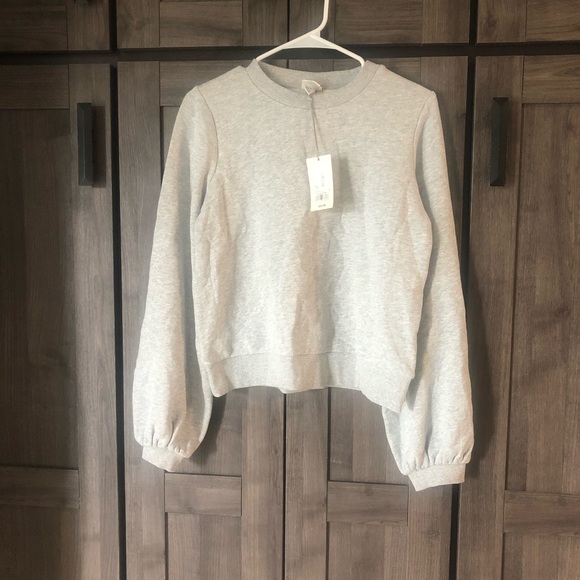 a new day Sweaters - 🆕A New Day crop pullover sweatshirt